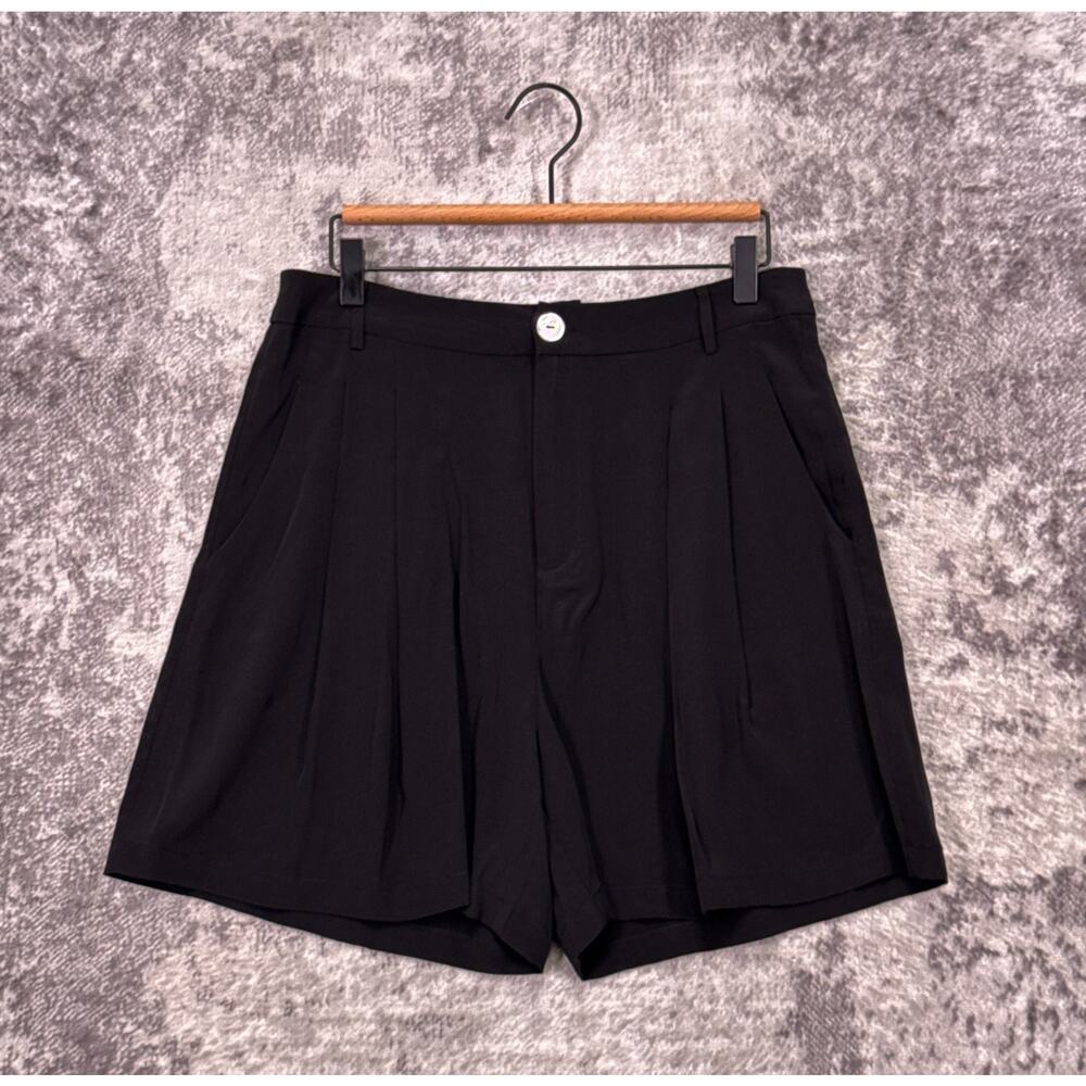 New MARLE 100% Silk Shorts 12 Womens Black Pleated